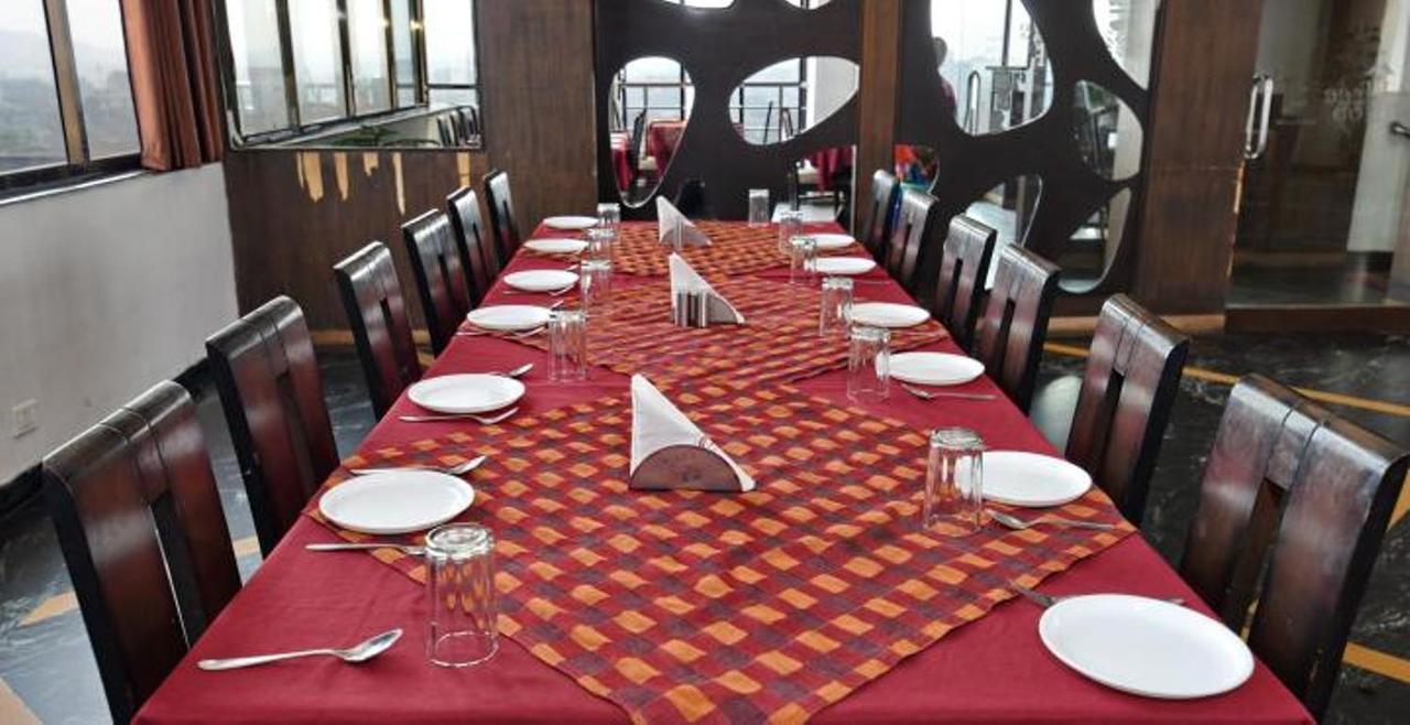 Hotel Pink Pearl Raigarh Eksteriør bilde